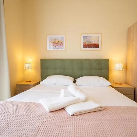 Apartament Varkes 2