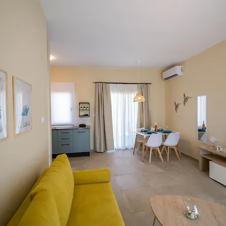 Varkes 2 Apartment Nea Moudania